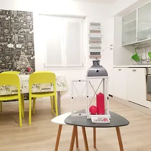 Apartment Le Stanze Del Trenino Rosso