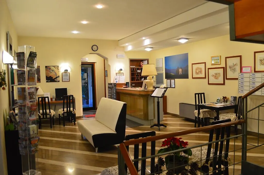 Hotel Ai Tufi Siena 3*,